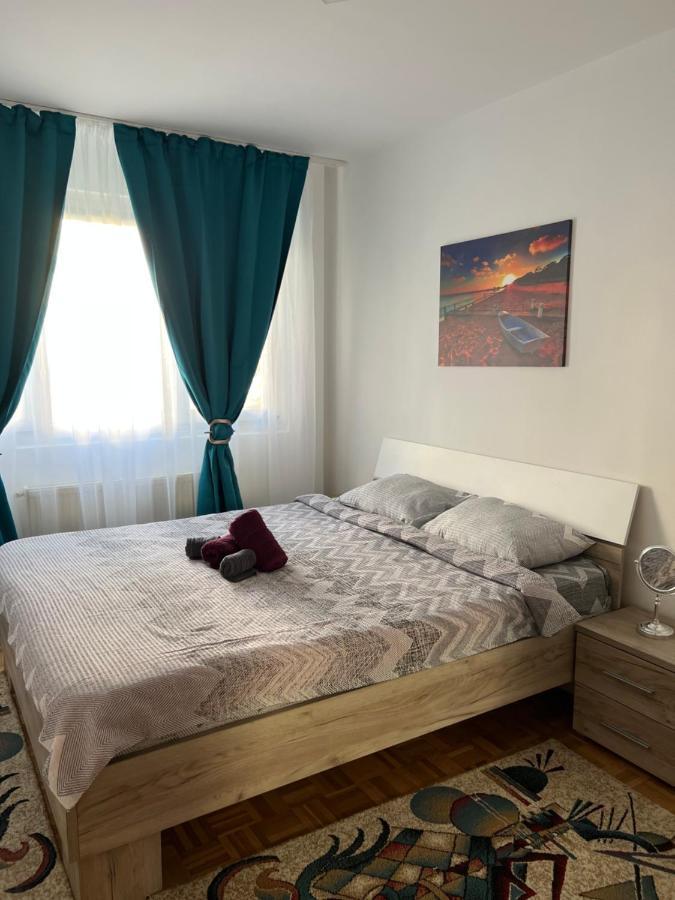 Ferienwohnung House24 Gari Brașov Exterior foto