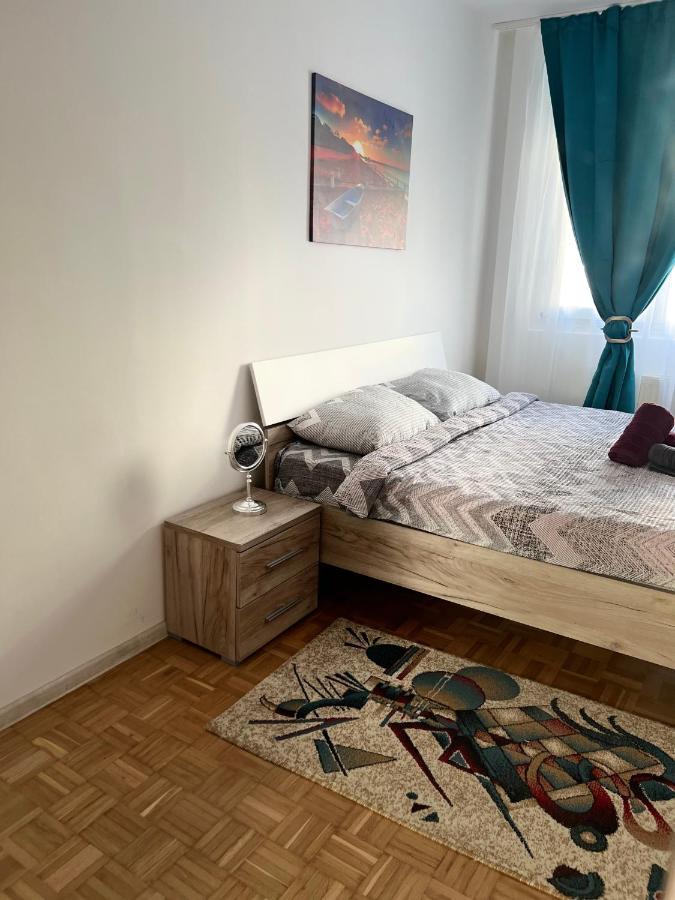 Ferienwohnung House24 Gari Brașov Exterior foto