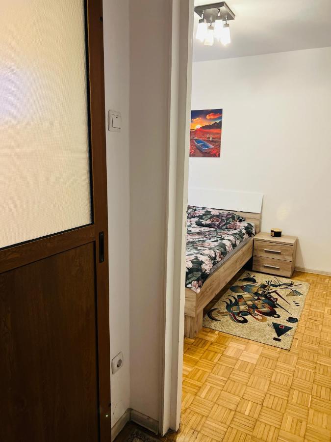 Ferienwohnung House24 Gari Brașov Exterior foto